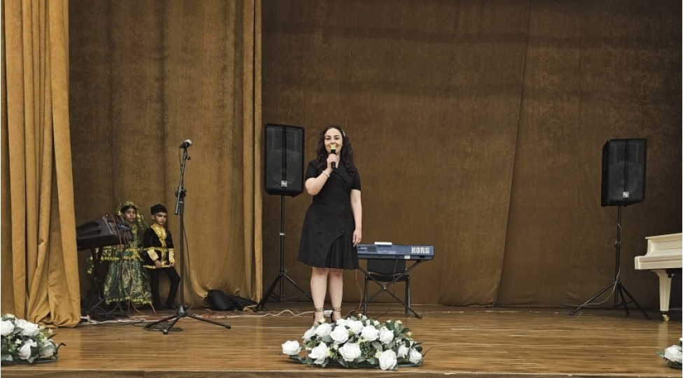 qizildash-qesebe-medeniyyet-merkezinde-silahli-quvveleri-gunune-hesr-olunmush-konsert-kechirilib-foto
