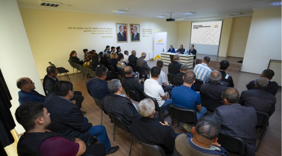 azergold-qsc-goygol-rayonunun-tulallar-kend-sakinleri-ile-novbeti-gorush-kechirib
