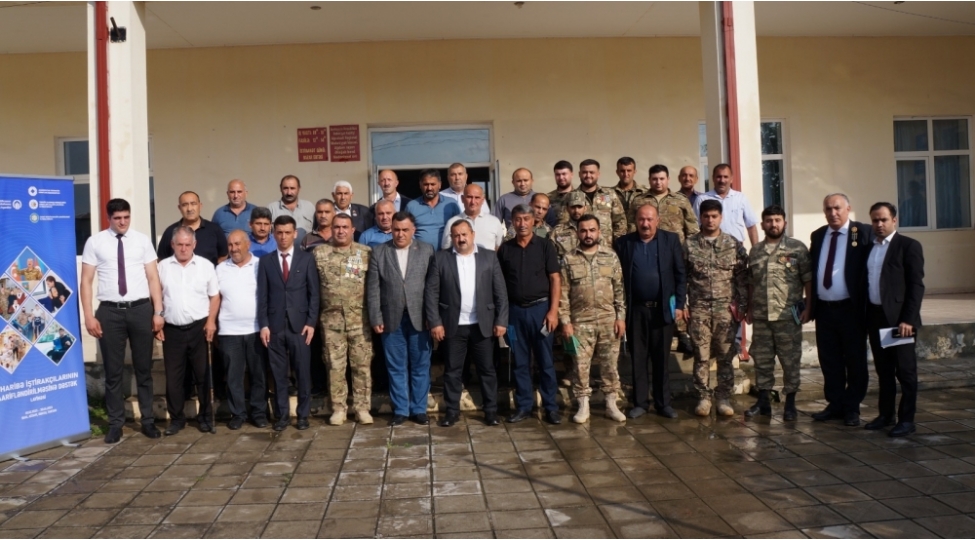 muharibe-ishtirakchilarinin-maariflendirilmesine-destek-layihesi-ugurla-heyata-kechirilir-foto