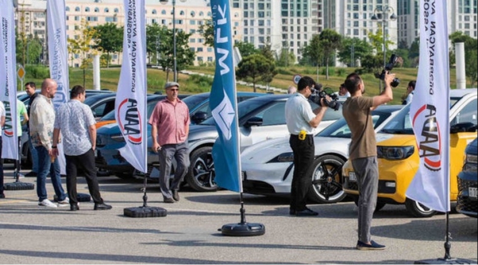 caspian-motor-show-avtomobil-sergisi-bash-tutacaq