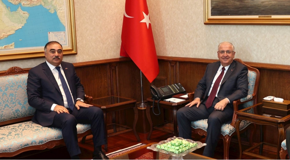 turkiyenin-mudafie-naziri-azerbaycan-sefirini-qebul-edib