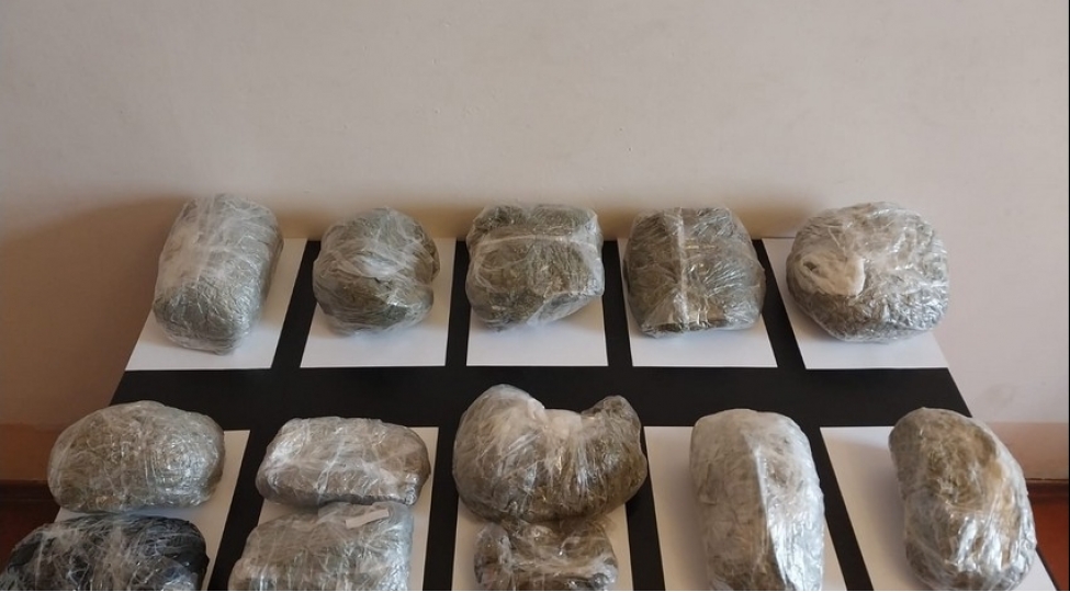 irandan-azerbaycana-21-kiloqram-narkotik-kechirilmesinin-qarshisi-alinib-foto