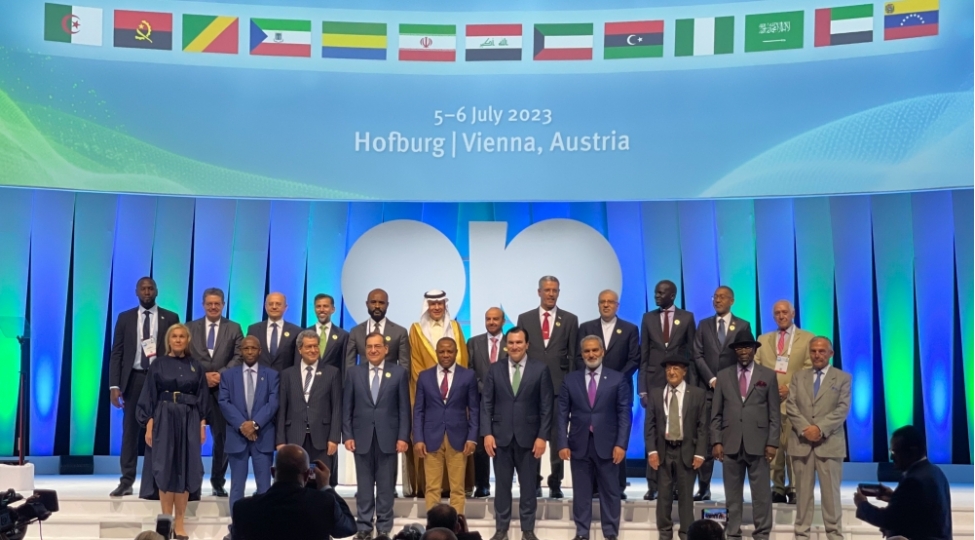 nazir-enerji-tehlukesizliyi-ve-yashil-kechid-uzre-mesuliyyetimiz-beraber-paylashilmalidir-foto