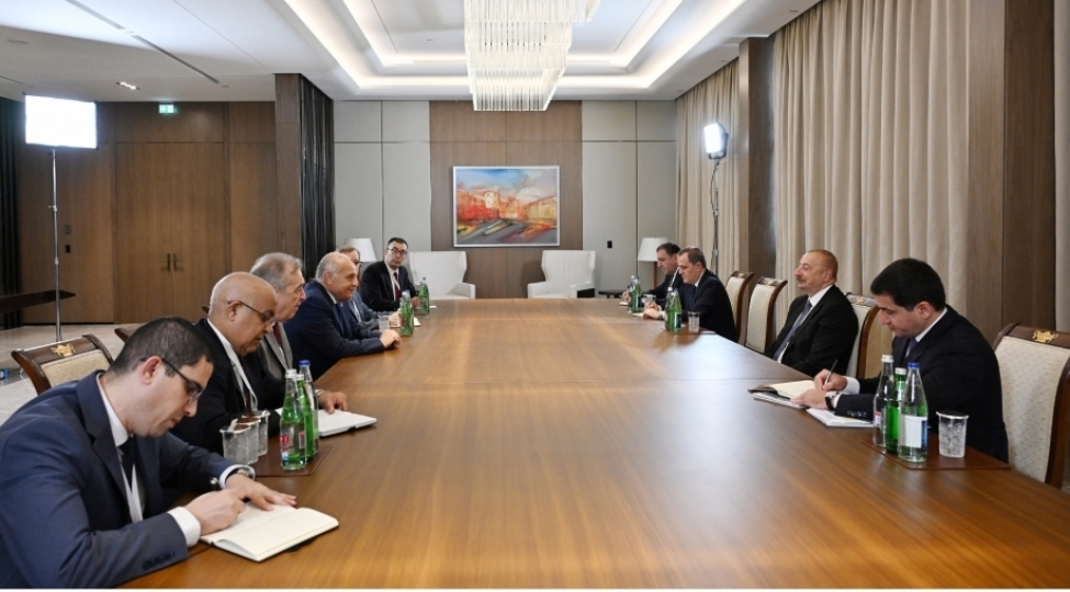 prezident-ilham-eliyev-elcezairin-xarici-ishler-ve-xaricdeki-milli-icma-nazirini-qebul-edib-yenilenib