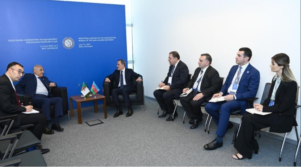 azerbaycanla-elcezair-arasinda-dostluq-munasibetleri-muzakire-edilib