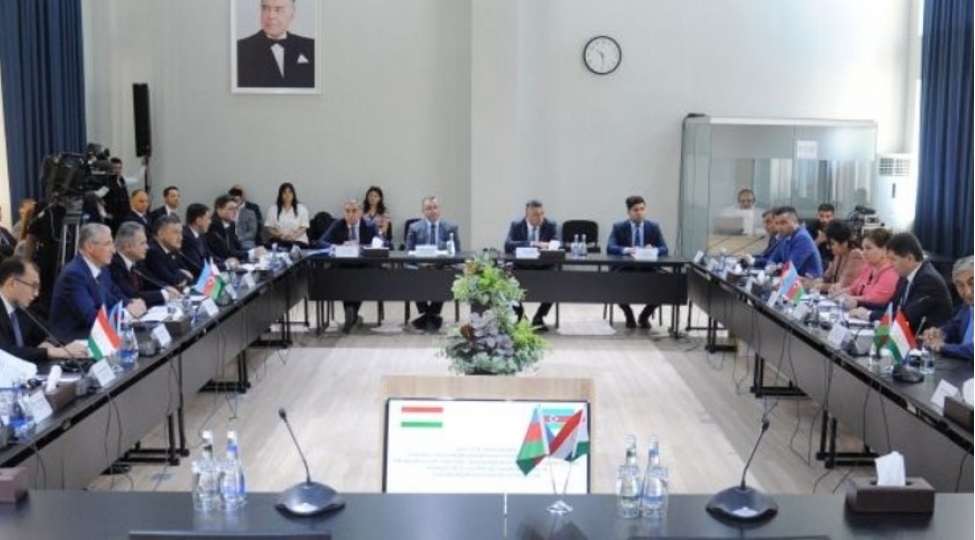 tacikistan-azerbaycan-hokumetlerarasi-komissiyanin-6-ci-iclasi-kechirilib