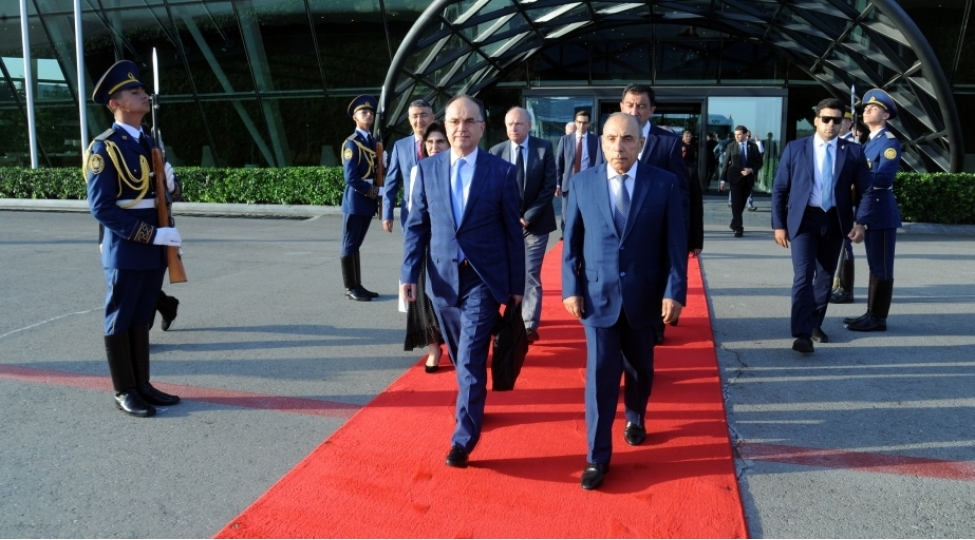 albaniya-prezidentinin-azerbaycana-resmi-seferi-basha-chatib