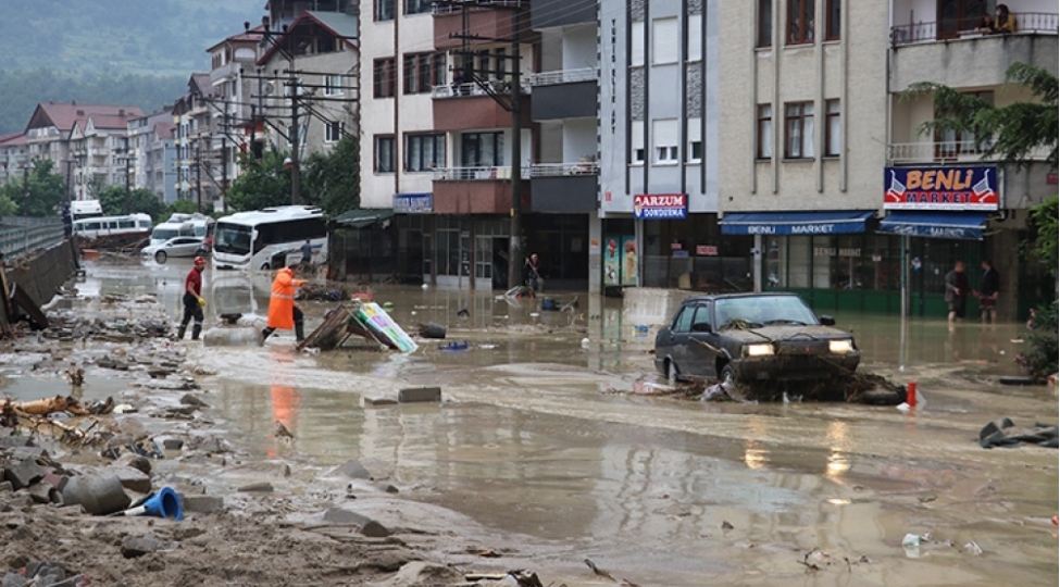 turkiyenin-duzce-ve-zonquldak-bolgelerinde-dashqinlar-bash-verib