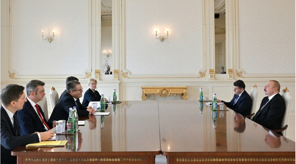 prezident-ilham-eliyev-almaniya-xarici-ishler-nazirliyinin-dovlet-nazirini-qebul-edib-yenilenib