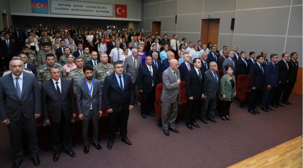 nizami-rayonunda-musteqil-ve-qudretli-azerbaycanin-temelinin-qoyuldugu-gun-movzusunda-konfrans-kechirilib-foto