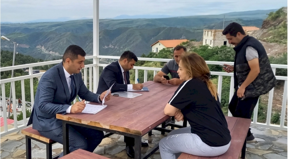 lachina-kochurulen-ailelerin-meshgullugunun-teminati-ile-bagli-ishlere-bashlanib-foto