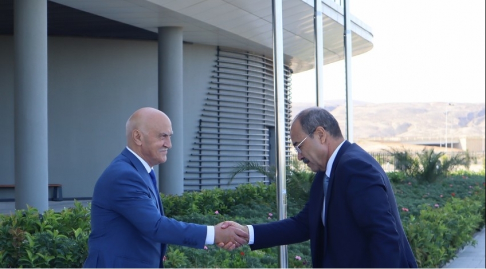ozbekistan-numayende-heyeti-elet-azad-iqtisadi-zonasini-ziyaret-edib-foto