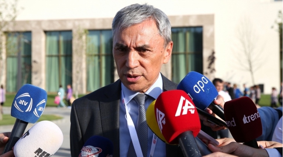 prezident-ilham-eliyev-duzgun-siyasi-kursla-irelileyir-kubanichbek-taabaldiyev