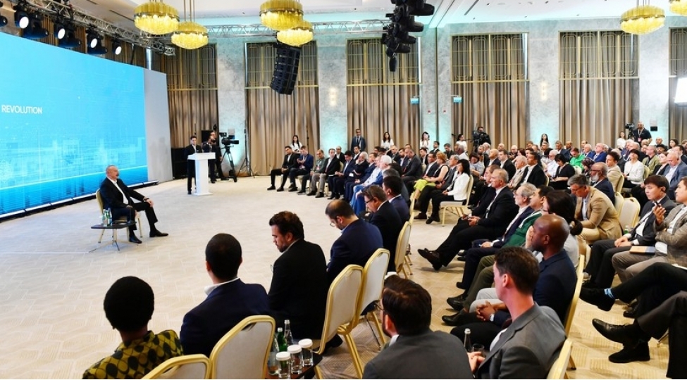 prezident-ilham-eliyev-qoshulmama-herekati-azerbaycanin-sedrliyi-dovrunde-yeni-nefes-qazandi