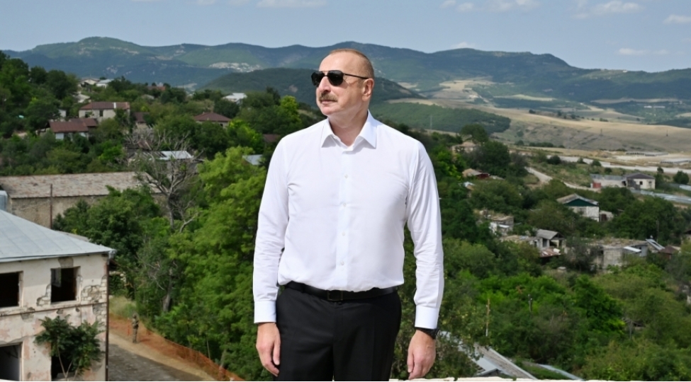 vuqar-rehimzade-oten-20-ilin-her-gunu-azerbaycanin-tarixine-mohteshem-ugur-sehifeleri-kimi-yazilib