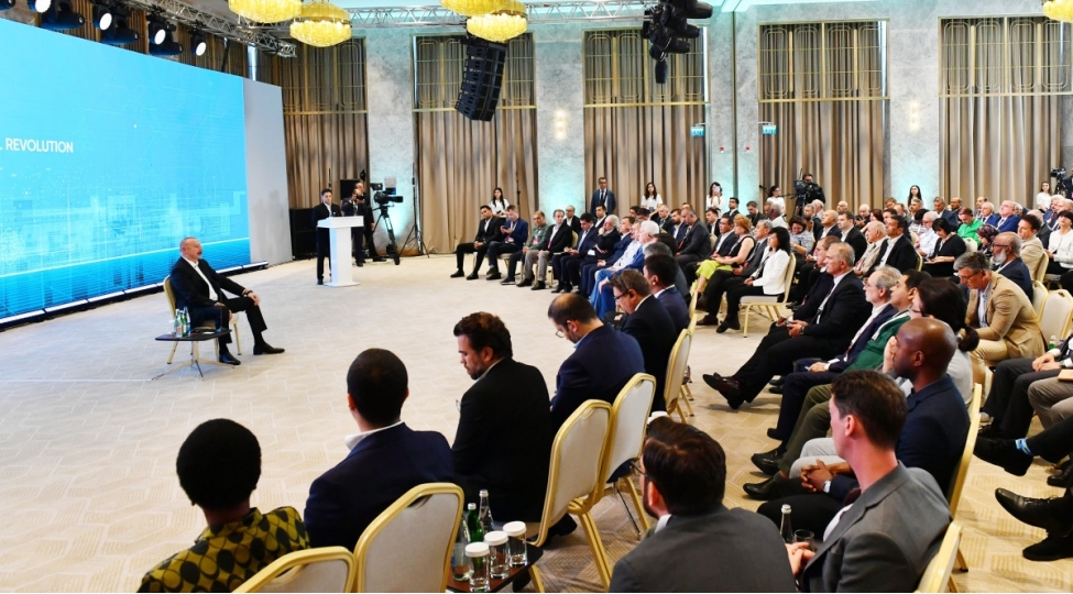 biz-chox-isteyirik-ki-otuz-il-erzinde-menevi-ve-fiziki-ezablar-chekmish-insanlar-en-yaxshi-sheraitle-temin-olunsun-prezident