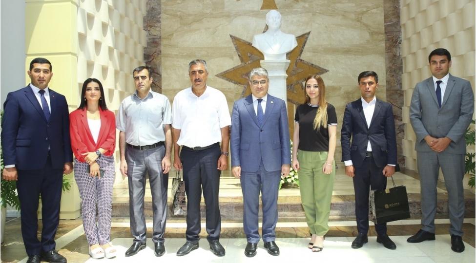 yap-bineqedi-rayon-teshkilatinda-22-iyul-milli-metbuat-gunu-munasibetile-jurnalistlerle-gorush-kechirildi