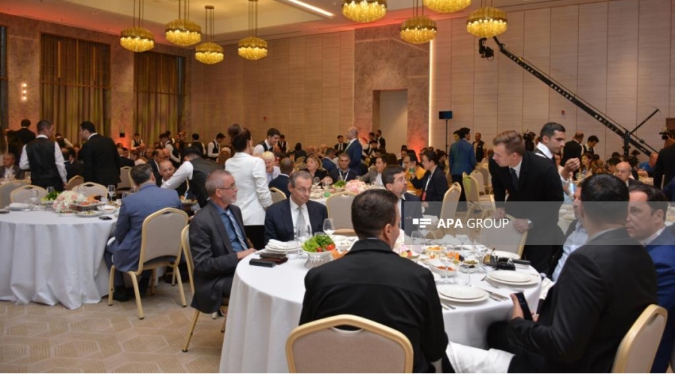 shusha-qlobal-media-forumunun-ishtirakchilarina-ziyafet-verilib