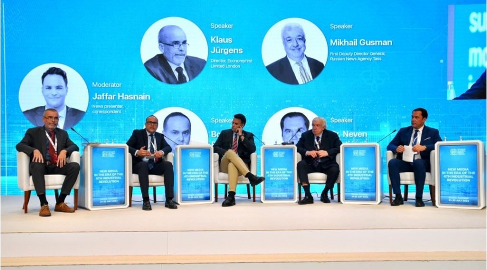 muasir-informasiya-muhitinde-media-menecmenti-ve-dayaniqli-media-biznes-modellerinin-yaradilmasi-adli-panel-muzakiresi-olub