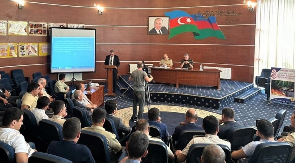fhn-in-gence-regional-merkezinde-seminar-mushavire-kechirilib-foto
