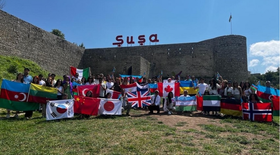 diaspor-numayendelerinin-shushaya-10-cu-seferi-bash-tutub