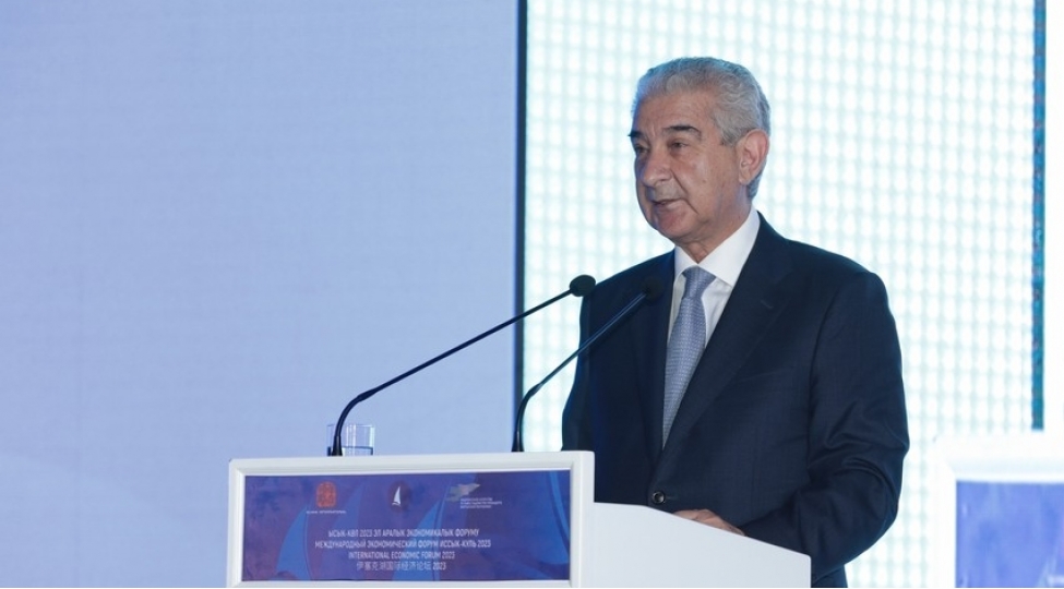 azerbaycan-beynelxalq-neqliyyat-dehlizlerinin-muhum-halqasidir-eli-ehmedov