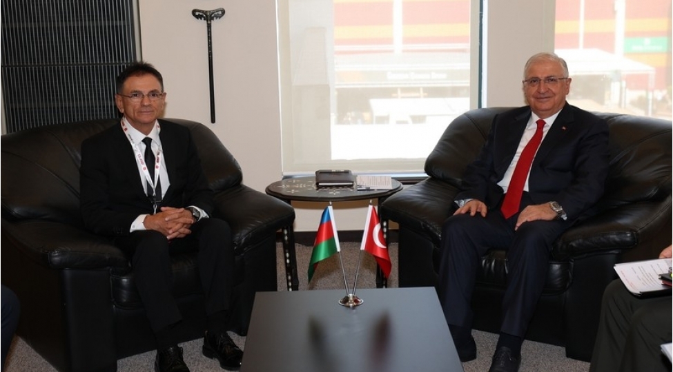 medet-quliyev-ve-yashar-guler-mudafie-senayesi-sahesinde-emekdashligi-muzakire-edibler