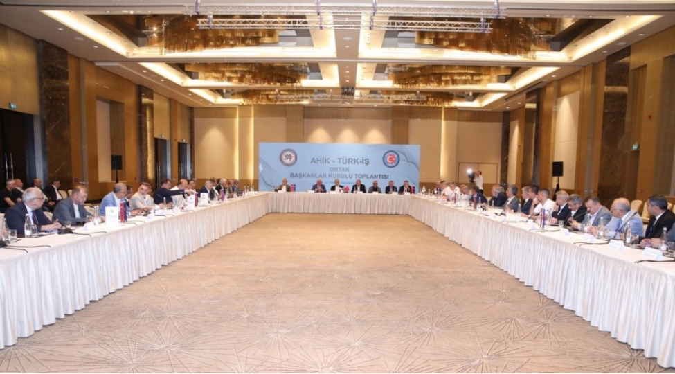 bakida-ahik-ve-turk-ish-in-birge-yigincagi-kechirilib-foto