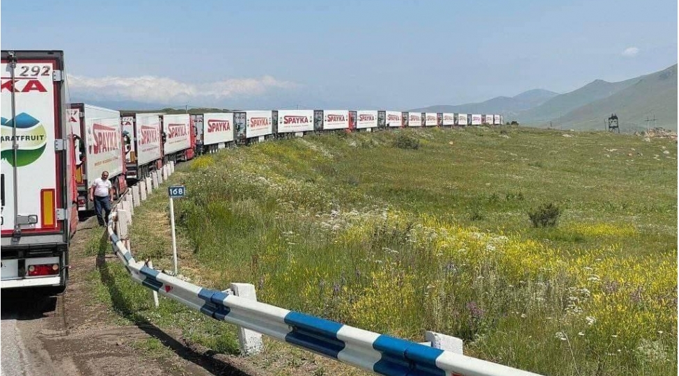 humanitar-yardim-chetiri-altinda-yagmura-dushmeyesiniz