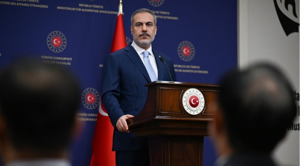 hakan-fidan-turkiye-ermenistan-serhedlerinin-hansi-halda-achilacagindan-danishib