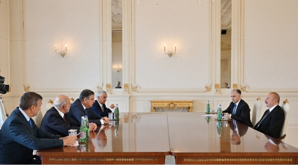 prezident-italiyanin-leonardo-shirketinin-bash-icrachi-direktorunu-qebul-edib