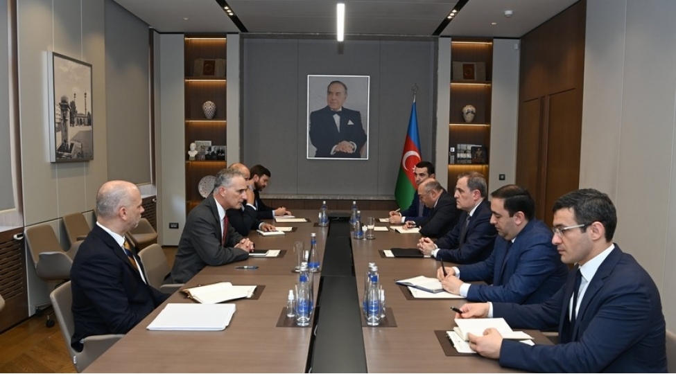 ceyhun-bayramov-absh-resmisi-ile-bolgedeki-veziyyeti-muzakire-edib-foto