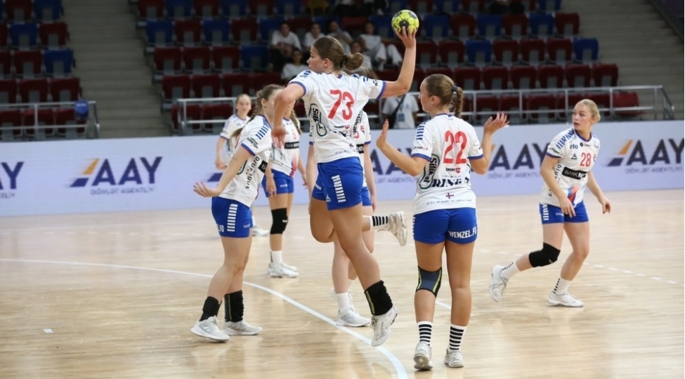 bakida-hendbol-uzre-avropa-chempionatinin-qrup-merhelesine-start-verilib