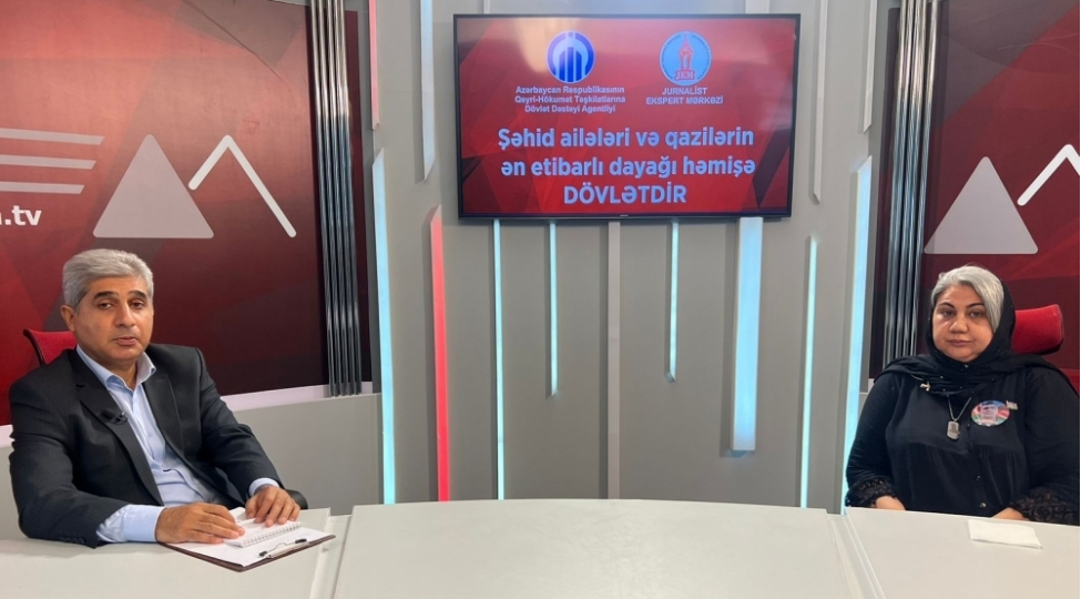 jurnalist-ekspert-merkezi-dovlet-en-etibarli-dayaqdir-movzusunda-verilishlerini-davam-etdirir-foto