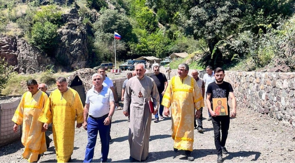 alban-udi-dini-icmasinin-uzvleri-novbeti-defe-xudaveng-monastirinda-olublar-foto