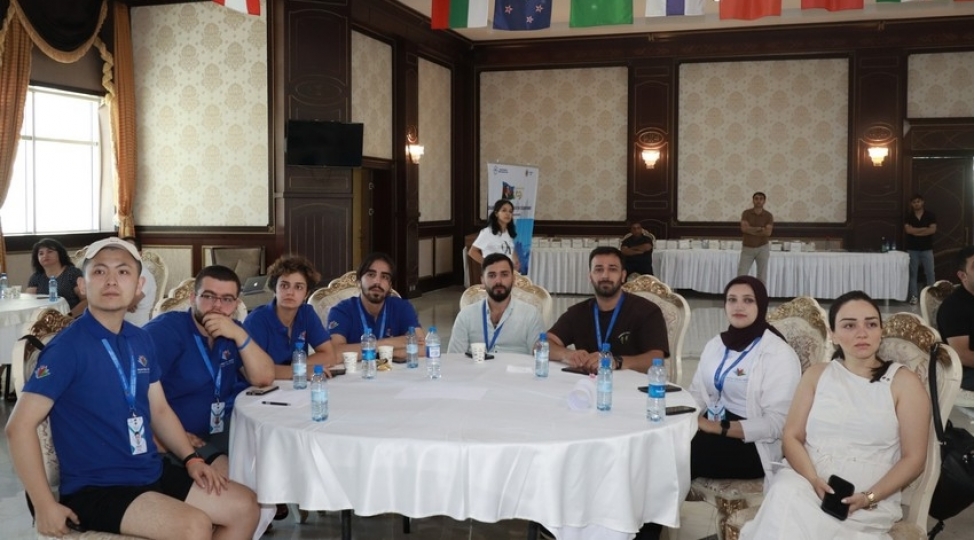 iv-yay-dushergesi-cherchivesinde-azerbaycanin-musteqillik-tarixine-hesr-olunan-panel-kechirilib