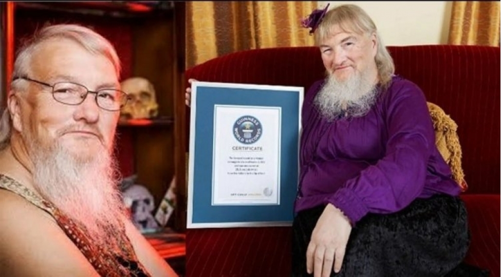 zenen-xeylaqlari-hele-bizi-chox-teecublendirecek