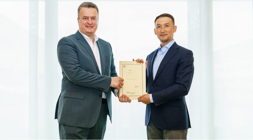 azertelecom-ve-kazakhtelecom-birge-muessise-yaradib-foto