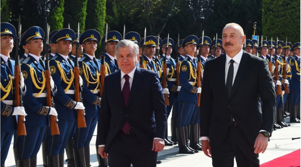 ozbekistan-prezidentinin-resmi-qarshilanma-merasimi-olub