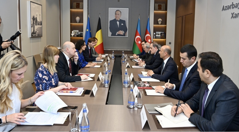 azerbaycan-ve-belchika-xin-bashchilari-arasinda-genish-terkibli-gorush-kechirilib-yenilenib