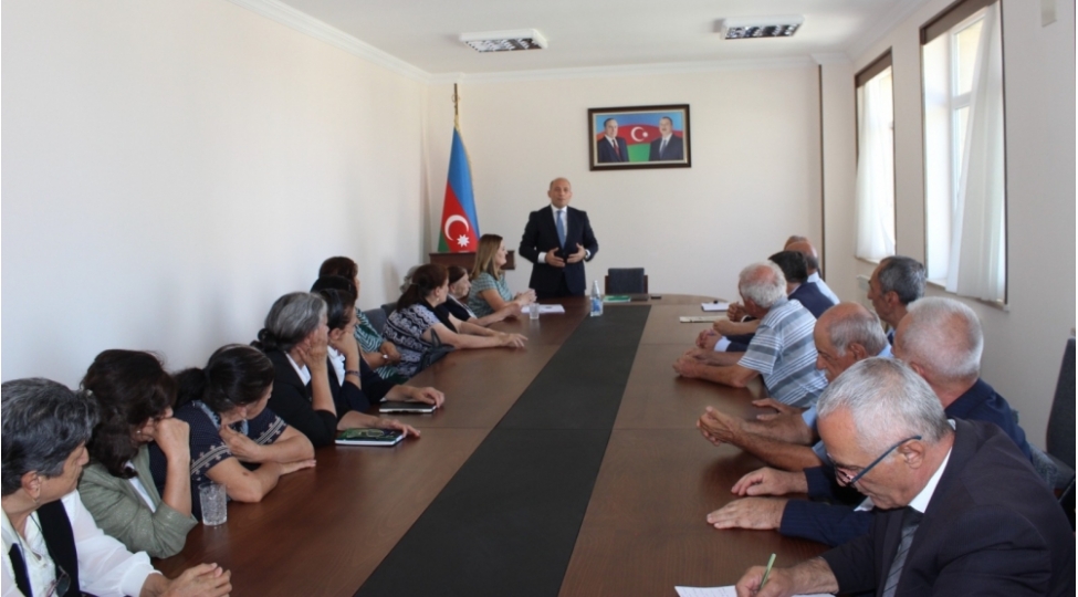 ordubadin-icra-bashchisi-bir-qrup-rayon-ziyalisi-ile-gorush-kechirdi