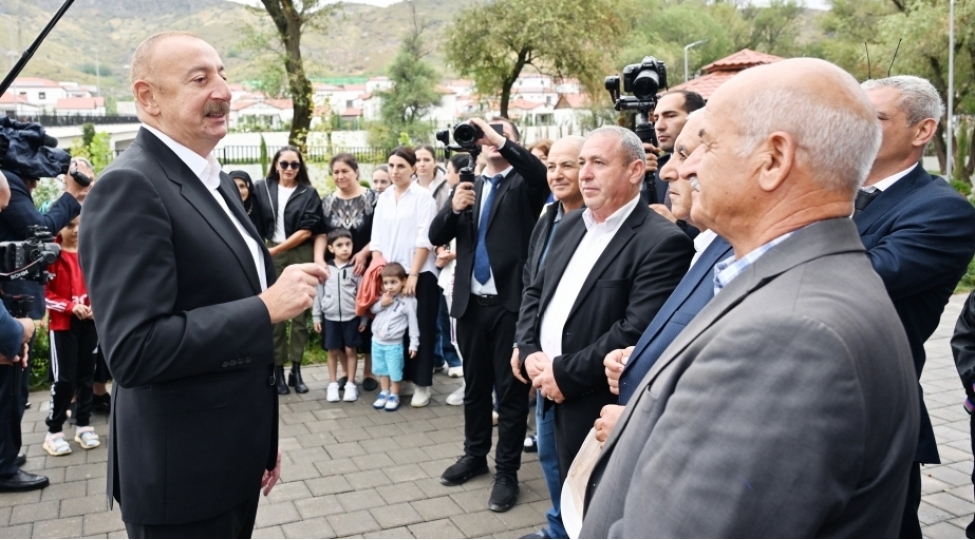 prezident-ilham-eliyev-bu-ilin-sonuna-qeder-lachinda-900-aile-uchun-evler-hazir-olacaq