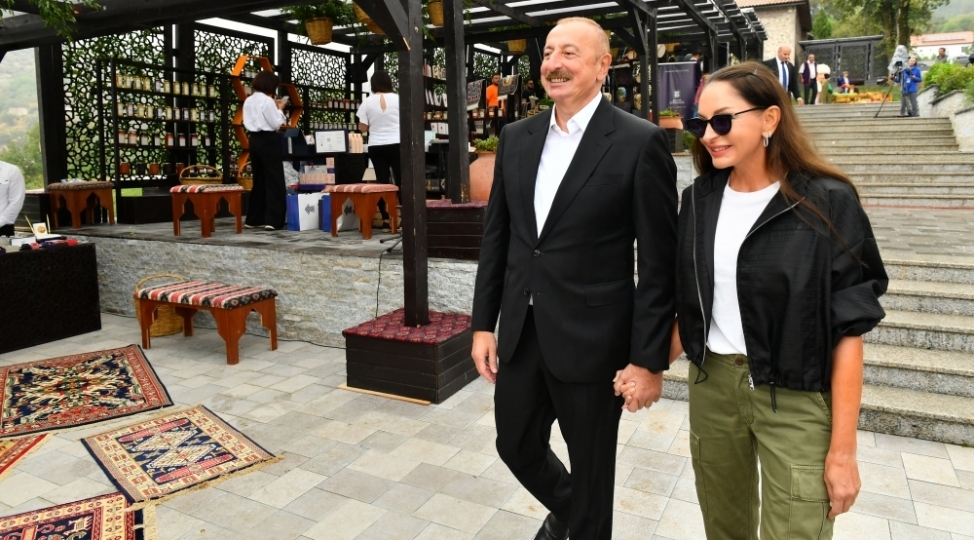 prezident-ilham-eliyev-ve-birinci-xanim-mehriban-eliyeva-lachinda-lachin-sheheri-gunu-bayram-shenliklerinde-ishtirak-edibler