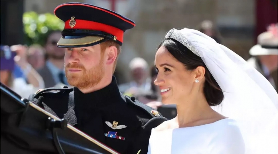 kral-ailesinin-gelininin-pul-qazanmaq-plani