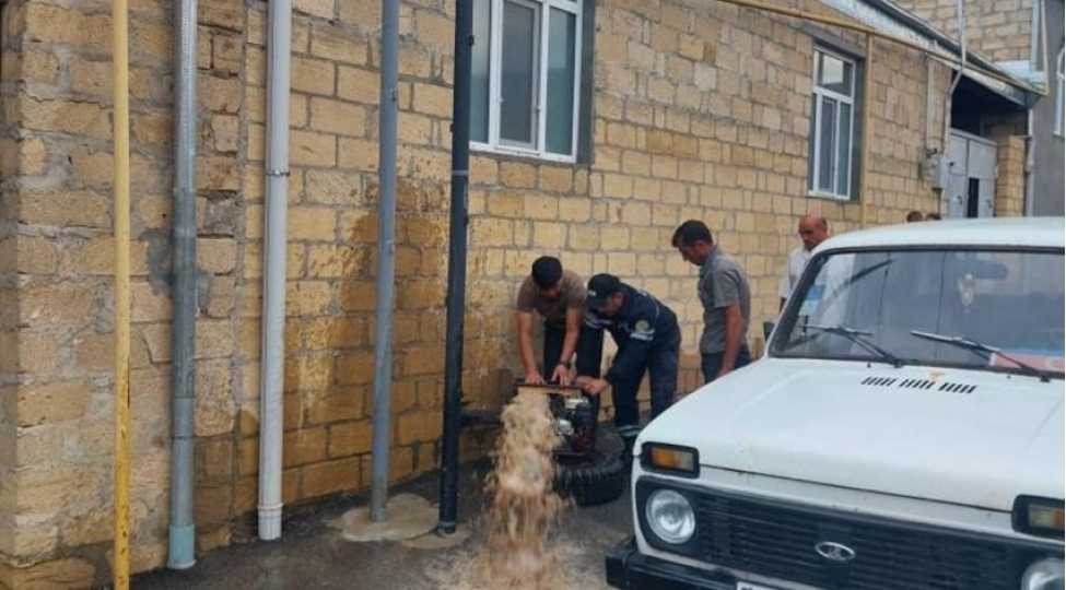 goygolde-sel-neticesinde-evleri-su-basib