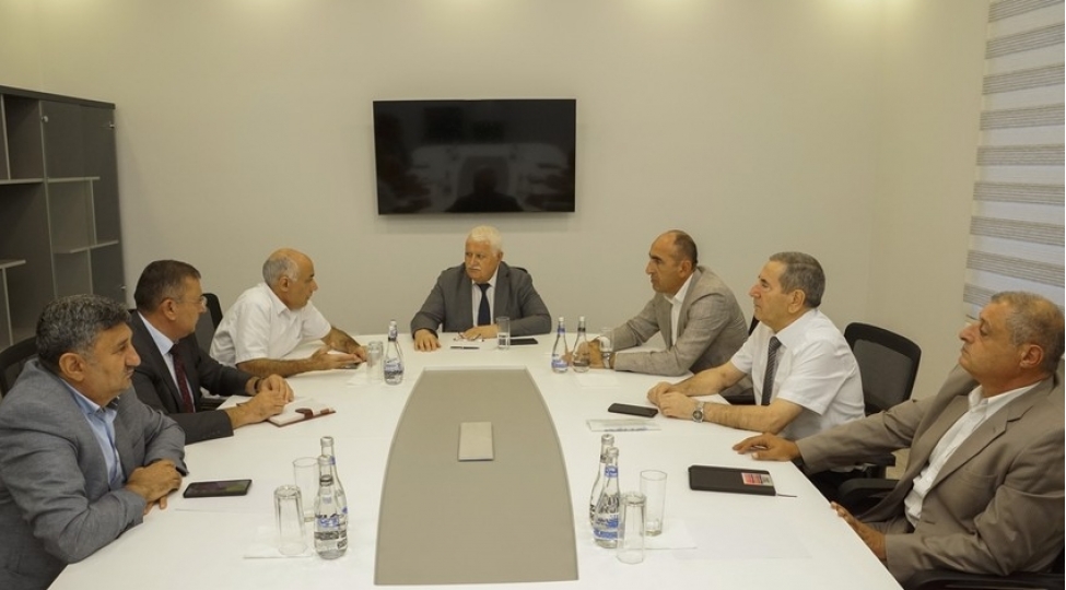 anama-yaninda-ictimai-shuraya-sedr-ve-sedr-muavini-sechilib