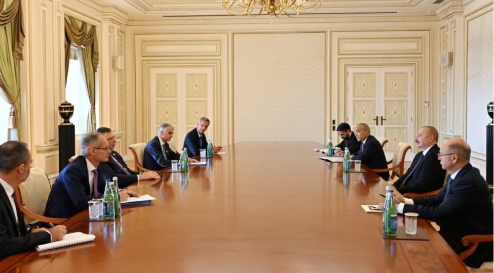 prezident-ilham-eliyev-total-energiesin-bash-icrachi-direktorunu-qebul-edib-yenilenib