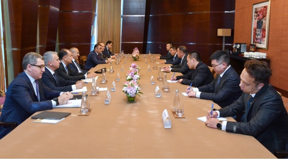 azerbaycan-wenzhou-nixin-trading-coltd-ile-potensial-emekdashliq-imkanlarini-muzakire-edib