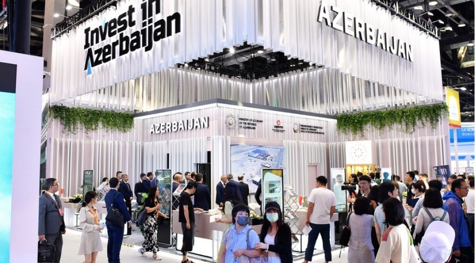 azerbaycan-pekinde-kechirilen-sergide-vahid-olke-stendi-ile-ishtirak-edir