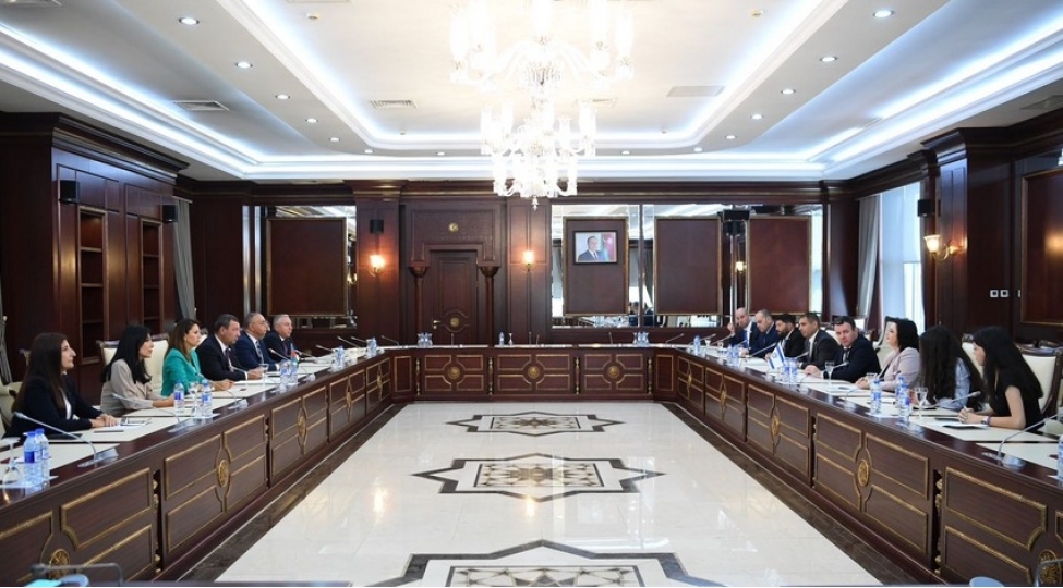 azerbaycan-israil-parlamentlerarasi-munasibetlerin-inkishaf-etdirilmesi-muzakire-olunub-foto